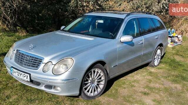 Серый Мерседес Е-Класс, объемом двигателя 2.1 л и пробегом 345 тыс. км за 6100 $, фото 5 на Automoto.ua