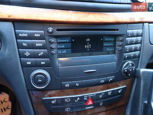 Серый Мерседес Е-Класс, объемом двигателя 1.8 л и пробегом 307 тыс. км за 5800 $, фото 25 на Automoto.ua