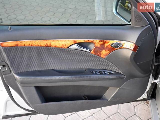 Мерседес Е-Клас 2005 у Львові на Automoto.ua Сірий Мерседес Е-Клас, об'ємом двигуна 1.8 л та пробігом 307 тис. км за 5600 $, фото 14 на Automoto.ua