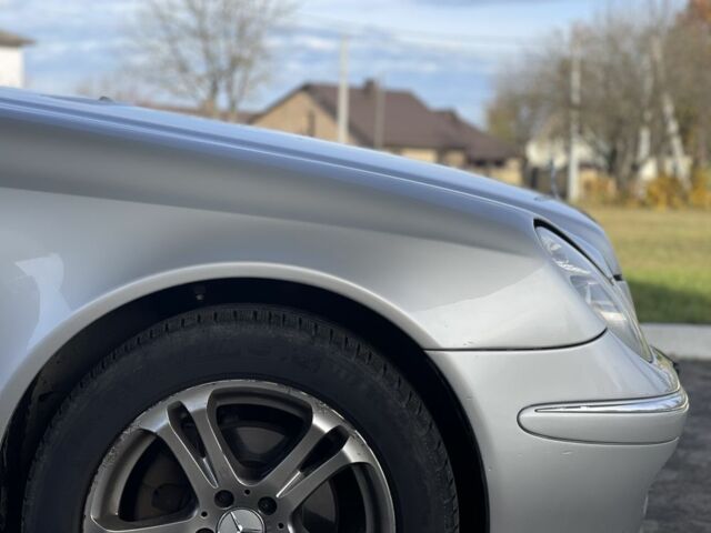 Мерседес Е-Клас 2005 у Рівному на Automoto.ua Сірий Мерседес Е-Клас, об'ємом двигуна 2.2 л та пробігом 320 тис. км за 2650 $, фото 3 на Automoto.ua