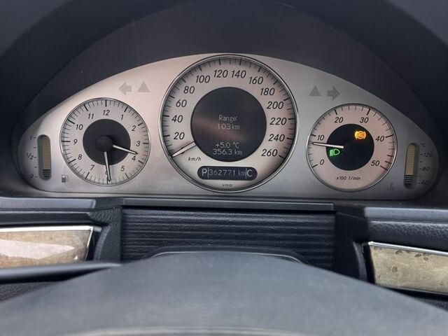 Сірий Мерседес Е-Клас, об'ємом двигуна 3.2 л та пробігом 360 тис. км за 3100 $, фото 20 на Automoto.ua