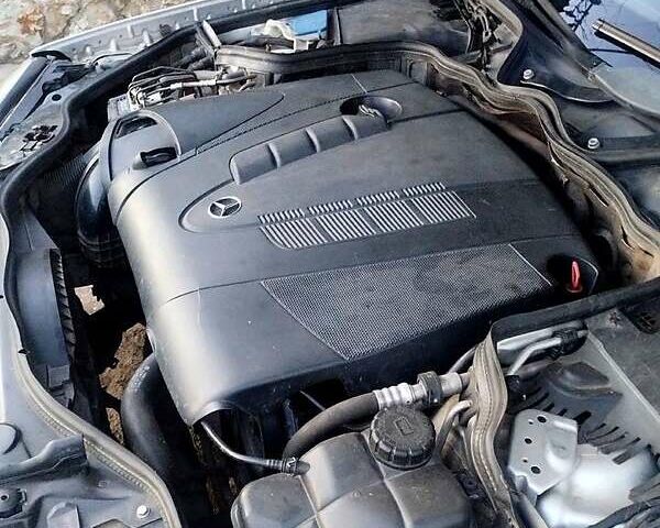 Серый Мерседес Е-Класс, объемом двигателя 2.1 л и пробегом 266 тыс. км за 5900 $, фото 3 на Automoto.ua