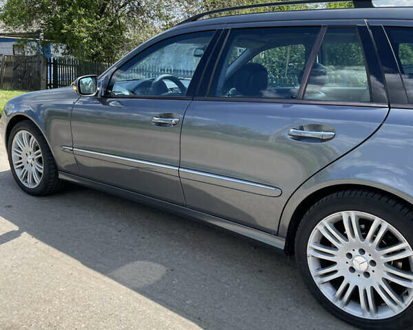 Сірий Мерседес Е-Клас, об'ємом двигуна 3 л та пробігом 251 тис. км за 8500 $, фото 5 на Automoto.ua