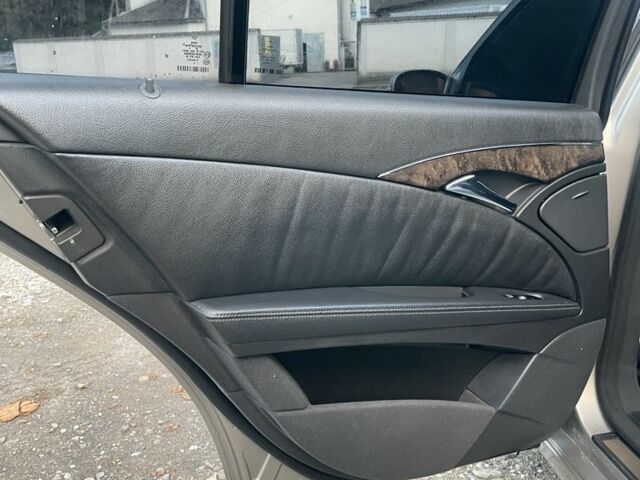 Сірий Мерседес Е-Клас, об'ємом двигуна 3 л та пробігом 382 тис. км за 7950 $, фото 19 на Automoto.ua