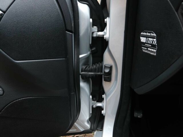 Сірий Мерседес Е-Клас, об'ємом двигуна 3 л та пробігом 227 тис. км за 11000 $, фото 6 на Automoto.ua