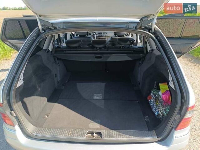 Серый Мерседес Е-Класс, объемом двигателя 3 л и пробегом 490 тыс. км за 6950 $, фото 25 на Automoto.ua