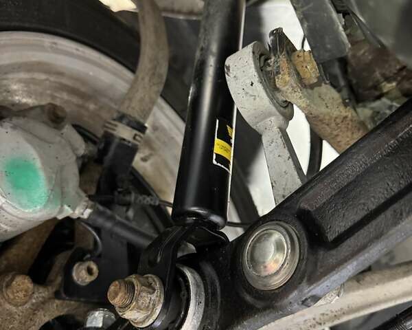 Сірий Мерседес Е-Клас, об'ємом двигуна 2.15 л та пробігом 280 тис. км за 6999 $, фото 10 на Automoto.ua