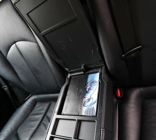 Серый Мерседес Е-Класс, объемом двигателя 2.99 л и пробегом 527 тыс. км за 16000 $, фото 27 на Automoto.ua