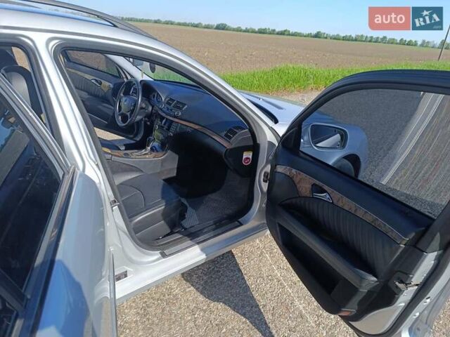 Серый Мерседес Е-Класс, объемом двигателя 3 л и пробегом 490 тыс. км за 6950 $, фото 14 на Automoto.ua