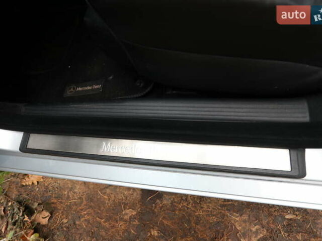 Серый Мерседес Е-Класс, объемом двигателя 2.99 л и пробегом 527 тыс. км за 16000 $, фото 8 на Automoto.ua
