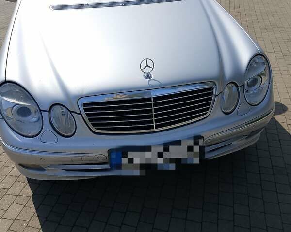 Сірий Мерседес Е-Клас, об'ємом двигуна 3 л та пробігом 355 тис. км за 8300 $, фото 1 на Automoto.ua