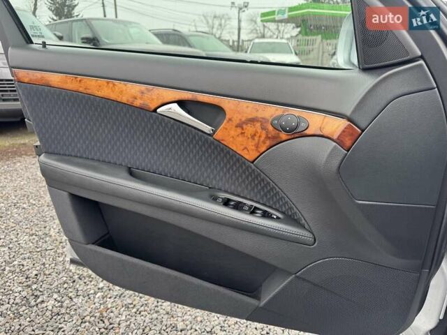 Сірий Мерседес Е-Клас, об'ємом двигуна 2.15 л та пробігом 280 тис. км за 6700 $, фото 57 на Automoto.ua