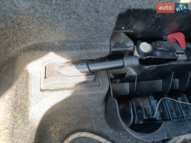 Серый Мерседес Е-Класс, объемом двигателя 3 л и пробегом 490 тыс. км за 6950 $, фото 23 на Automoto.ua