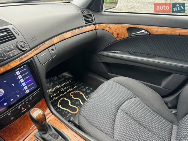 Сірий Мерседес Е-Клас, об'ємом двигуна 2.15 л та пробігом 280 тис. км за 6700 $, фото 60 на Automoto.ua