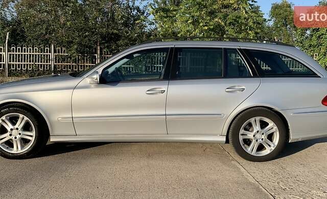 Серый Мерседес Е-Класс, объемом двигателя 2.99 л и пробегом 322 тыс. км за 9500 $, фото 5 на Automoto.ua