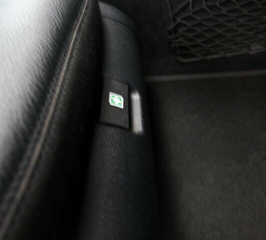 Серый Мерседес Е-Класс, объемом двигателя 2.99 л и пробегом 527 тыс. км за 16000 $, фото 40 на Automoto.ua