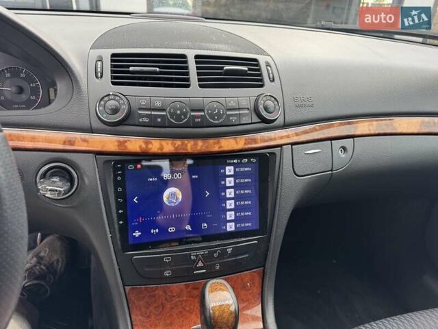 Сірий Мерседес Е-Клас, об'ємом двигуна 2.15 л та пробігом 280 тис. км за 6999 $, фото 52 на Automoto.ua