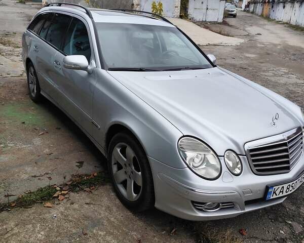 Серый Мерседес Е-Класс, объемом двигателя 3 л и пробегом 250 тыс. км за 10000 $, фото 2 на Automoto.ua