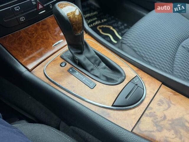 Сірий Мерседес Е-Клас, об'ємом двигуна 2.15 л та пробігом 280 тис. км за 6700 $, фото 61 на Automoto.ua
