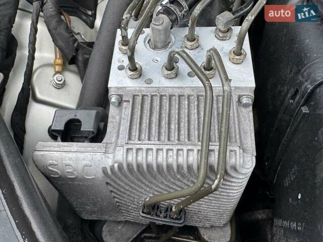 Сірий Мерседес Е-Клас, об'ємом двигуна 2.15 л та пробігом 280 тис. км за 6999 $, фото 38 на Automoto.ua