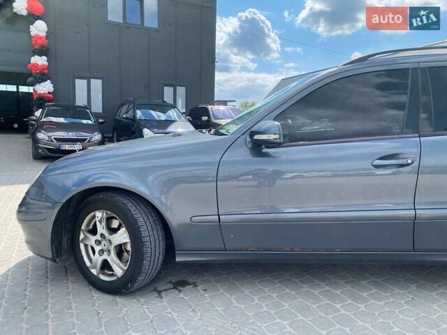 Сірий Мерседес Е-Клас, об'ємом двигуна 3 л та пробігом 400 тис. км за 7300 $, фото 12 на Automoto.ua