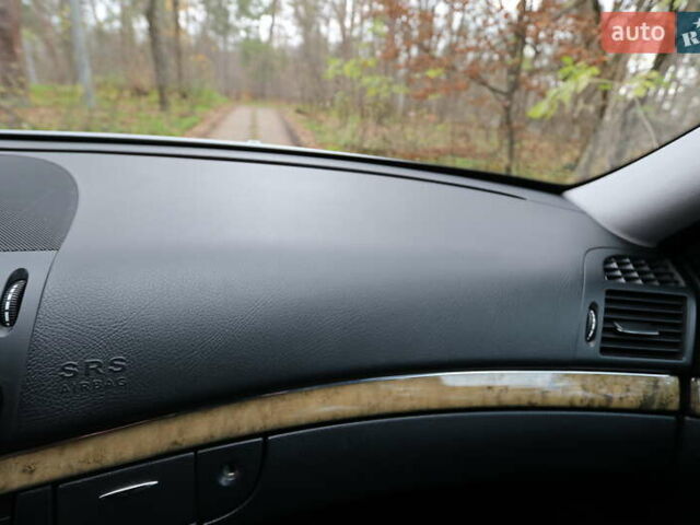 Серый Мерседес Е-Класс, объемом двигателя 2.99 л и пробегом 527 тыс. км за 16000 $, фото 13 на Automoto.ua