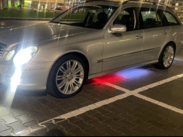 Сірий Мерседес Е-Клас, об'ємом двигуна 3 л та пробігом 227 тис. км за 11000 $, фото 1 на Automoto.ua