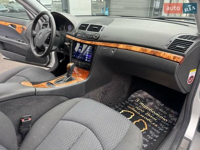 Сірий Мерседес Е-Клас, об'ємом двигуна 2.15 л та пробігом 280 тис. км за 6700 $, фото 92 на Automoto.ua