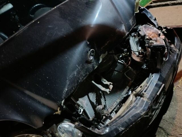 Мерседес Е-Клас 2006 у Синельниковом на Automoto.ua Сірий Мерседес Е-Клас, об'ємом двигуна 2.1 л та пробігом 400 тис. км за 3500 $, фото 1 на Automoto.ua