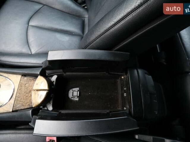 Серый Мерседес Е-Класс, объемом двигателя 2.99 л и пробегом 527 тыс. км за 16000 $, фото 17 на Automoto.ua