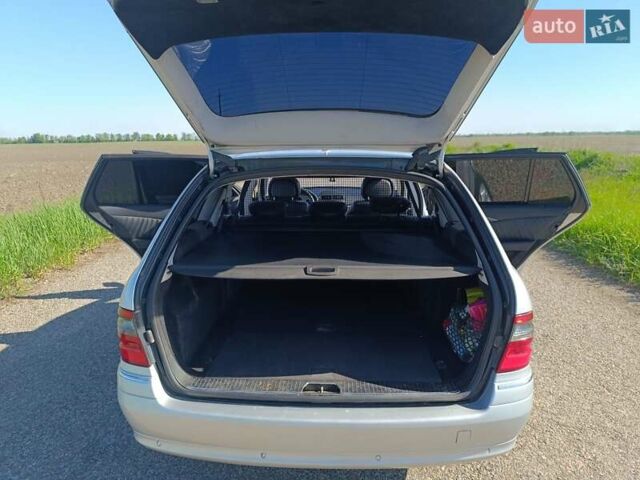 Серый Мерседес Е-Класс, объемом двигателя 3 л и пробегом 490 тыс. км за 6950 $, фото 24 на Automoto.ua