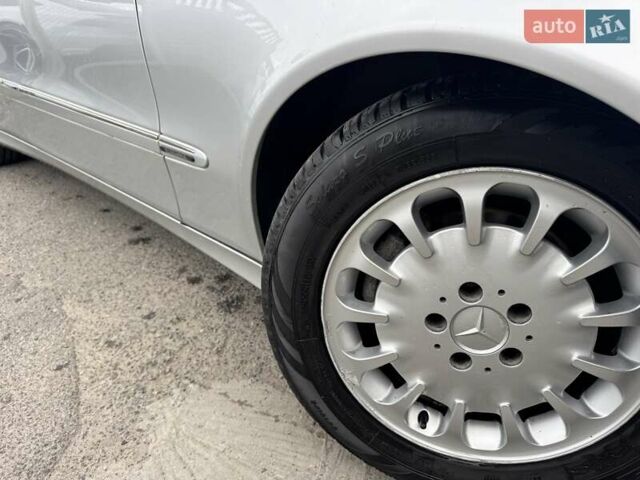 Сірий Мерседес Е-Клас, об'ємом двигуна 2.15 л та пробігом 280 тис. км за 6999 $, фото 68 на Automoto.ua