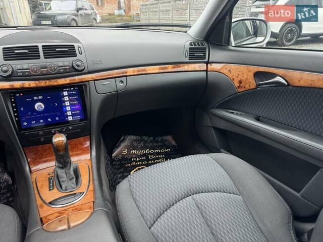 Сірий Мерседес Е-Клас, об'ємом двигуна 2.15 л та пробігом 280 тис. км за 6700 $, фото 83 на Automoto.ua