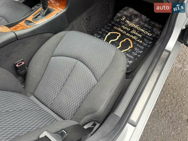 Сірий Мерседес Е-Клас, об'ємом двигуна 2.15 л та пробігом 280 тис. км за 6700 $, фото 94 на Automoto.ua