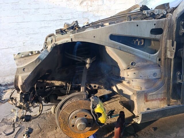 Мерседес Е-Клас 2006 у Синельниковом на Automoto.ua Сірий Мерседес Е-Клас, об'ємом двигуна 2.1 л та пробігом 400 тис. км за 3500 $, фото 12 на Automoto.ua