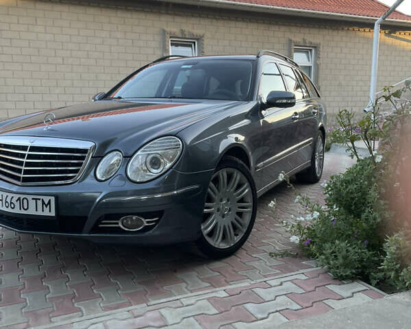 Сірий Мерседес Е-Клас, об'ємом двигуна 3 л та пробігом 251 тис. км за 8500 $, фото 4 на Automoto.ua