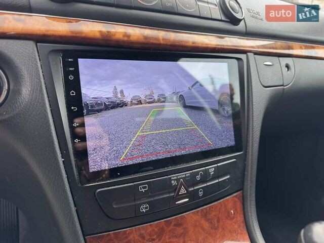 Сірий Мерседес Е-Клас, об'ємом двигуна 2.15 л та пробігом 280 тис. км за 6999 $, фото 49 на Automoto.ua