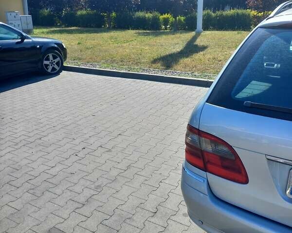 Сірий Мерседес Е-Клас, об'ємом двигуна 2.15 л та пробігом 383 тис. км за 7800 $, фото 4 на Automoto.ua