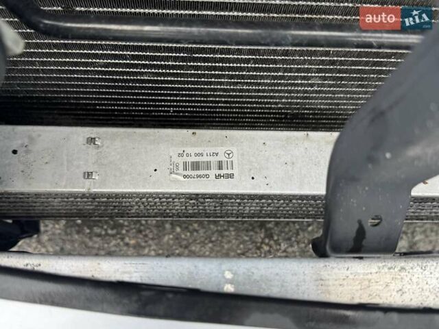 Сірий Мерседес Е-Клас, об'ємом двигуна 2.15 л та пробігом 280 тис. км за 6999 $, фото 33 на Automoto.ua