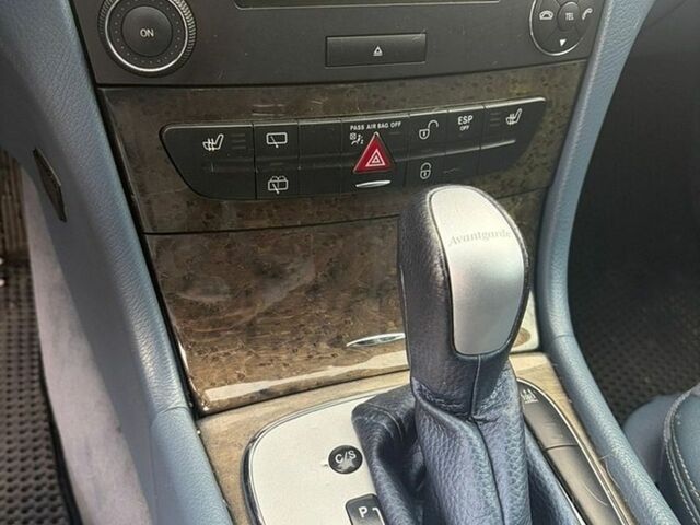 Сірий Мерседес Е-Клас, об'ємом двигуна 3 л та пробігом 400 тис. км за 7100 $, фото 22 на Automoto.ua