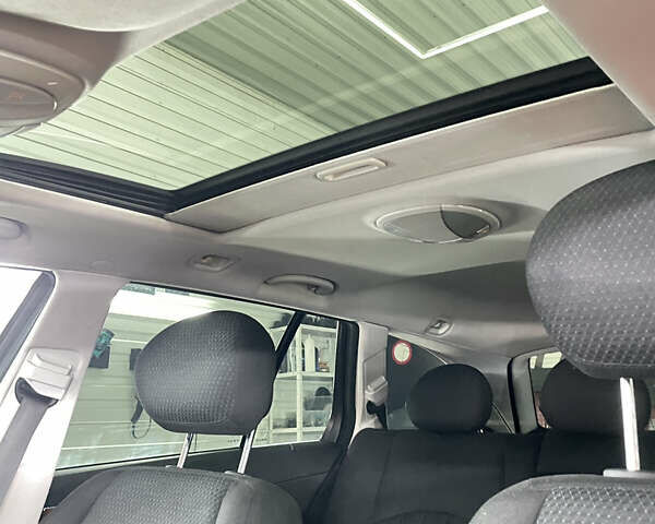 Серый Мерседес Е-Класс, объемом двигателя 2.2 л и пробегом 350 тыс. км за 7000 $, фото 8 на Automoto.ua