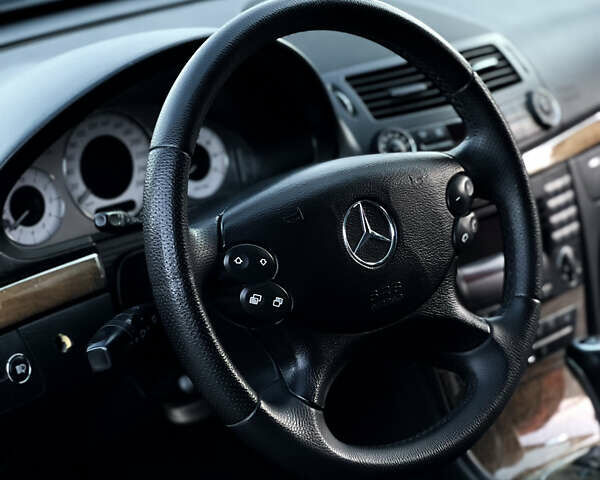 Серый Мерседес Е-Класс, объемом двигателя 1.8 л и пробегом 258 тыс. км за 7500 $, фото 13 на Automoto.ua