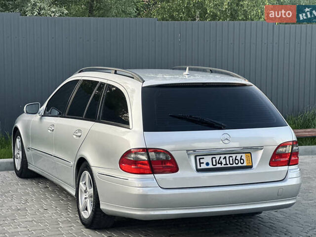Сірий Мерседес Е-Клас, об'ємом двигуна 2.2 л та пробігом 301 тис. км за 7900 $, фото 28 на Automoto.ua