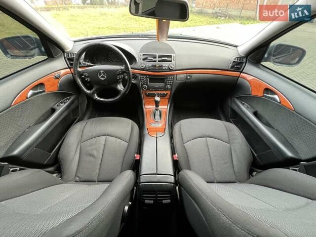Серый Мерседес Е-Класс, объемом двигателя 2.99 л и пробегом 420 тыс. км за 6850 $, фото 53 на Automoto.ua