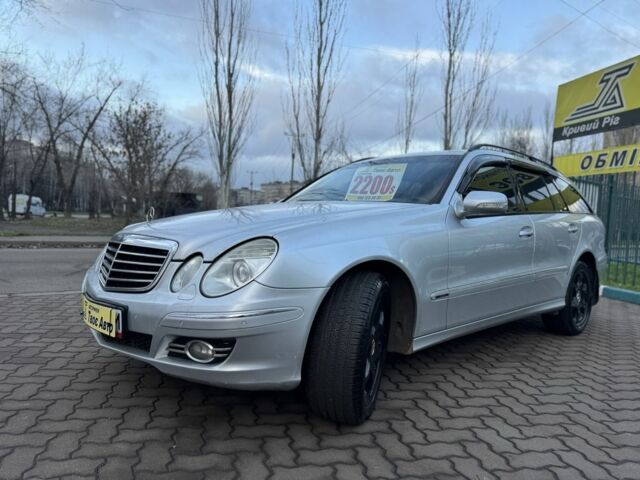 Сірий Мерседес Е-Клас, об'ємом двигуна 2.2 л та пробігом 270 тис. км за 8300 $, фото 2 на Automoto.ua