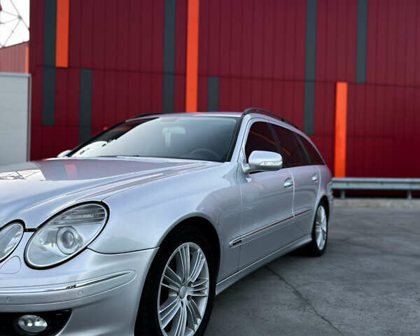 Серый Мерседес Е-Класс, объемом двигателя 1.8 л и пробегом 258 тыс. км за 7500 $, фото 11 на Automoto.ua