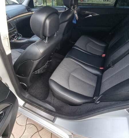 Сірий Мерседес Е-Клас, об'ємом двигуна 3 л та пробігом 280 тис. км за 9500 $, фото 9 на Automoto.ua