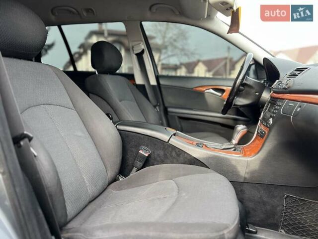 Серый Мерседес Е-Класс, объемом двигателя 2.99 л и пробегом 420 тыс. км за 6850 $, фото 45 на Automoto.ua