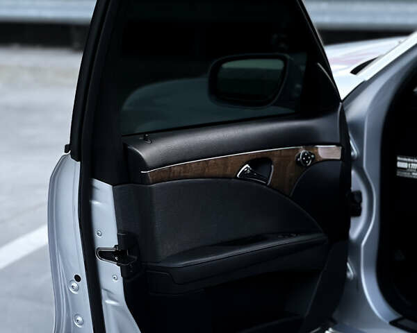 Серый Мерседес Е-Класс, объемом двигателя 1.8 л и пробегом 258 тыс. км за 7500 $, фото 28 на Automoto.ua