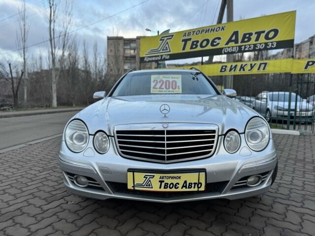 Сірий Мерседес Е-Клас, об'ємом двигуна 2.2 л та пробігом 270 тис. км за 8300 $, фото 1 на Automoto.ua